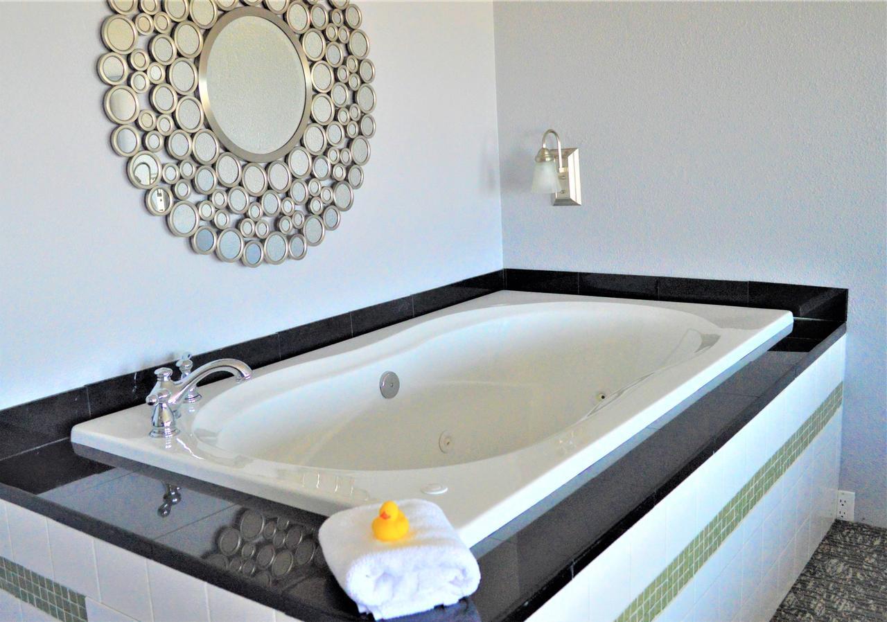Beachfront Manor Hotel مدينة لينكولن المظهر الخارجي الصورة